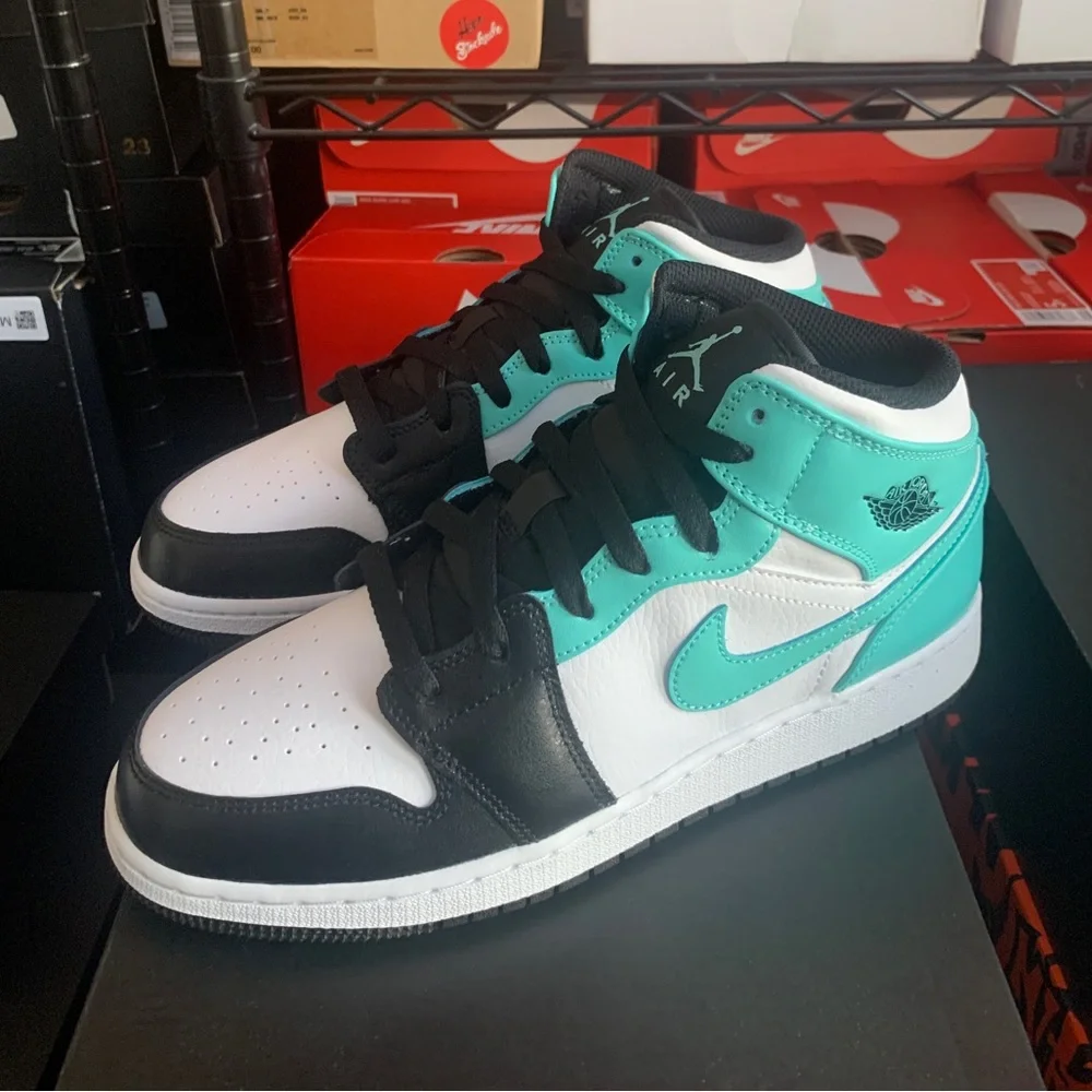 Nike Air Jordan 1 Mid Tropical Twist Black Shoes 554725-132 (GS) Youth Sizes - Picture 6 of 11
